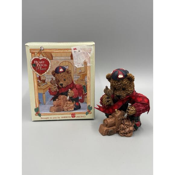 Heart Patch Place Bear Carving Train Figurine First Edition 1997 - Picture 1 of 8